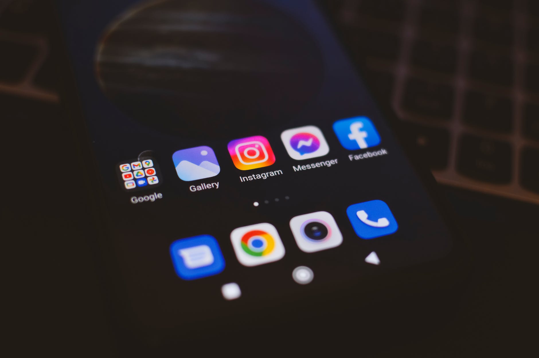 facebook twitter instgram